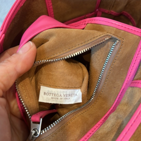BOTTEGA VENETA Arco Intrecciato Leather Tote Bag in Pink Authentic - Picture 7 of 17